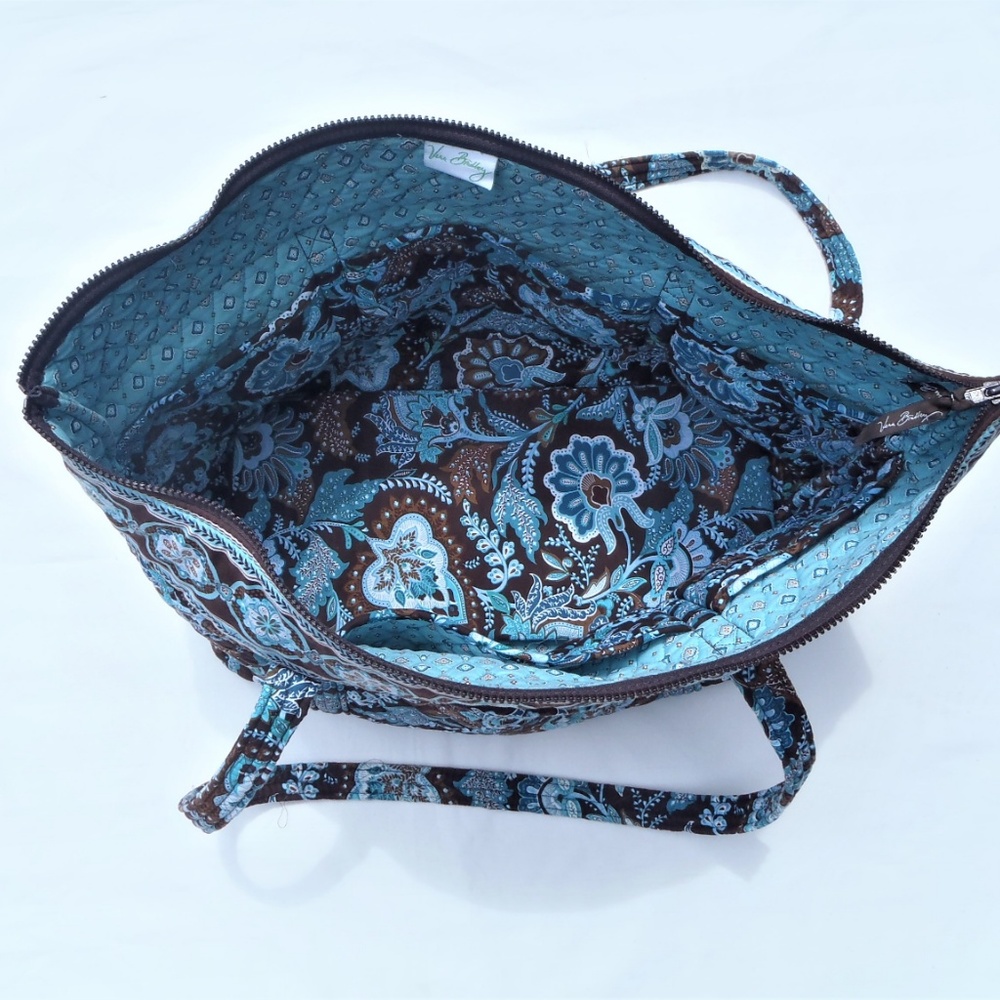 Vera Bradley Blue Java Large Tote - Euc - image 3